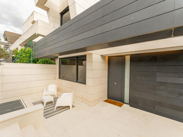 Chalet Independiente en Boadilla del Monte Entrada