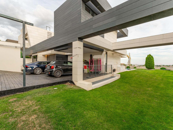 Chalet Independiente en Boadilla del Monte Jardin