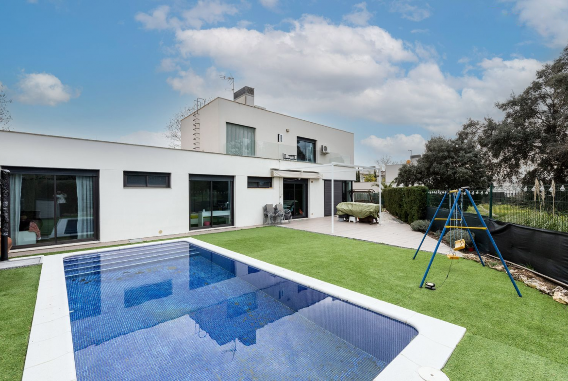 Chalet Independiente en Boadilla del Monte Piscina