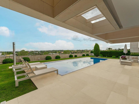 Chalet Independiente en Boadilla del Monte Piscina