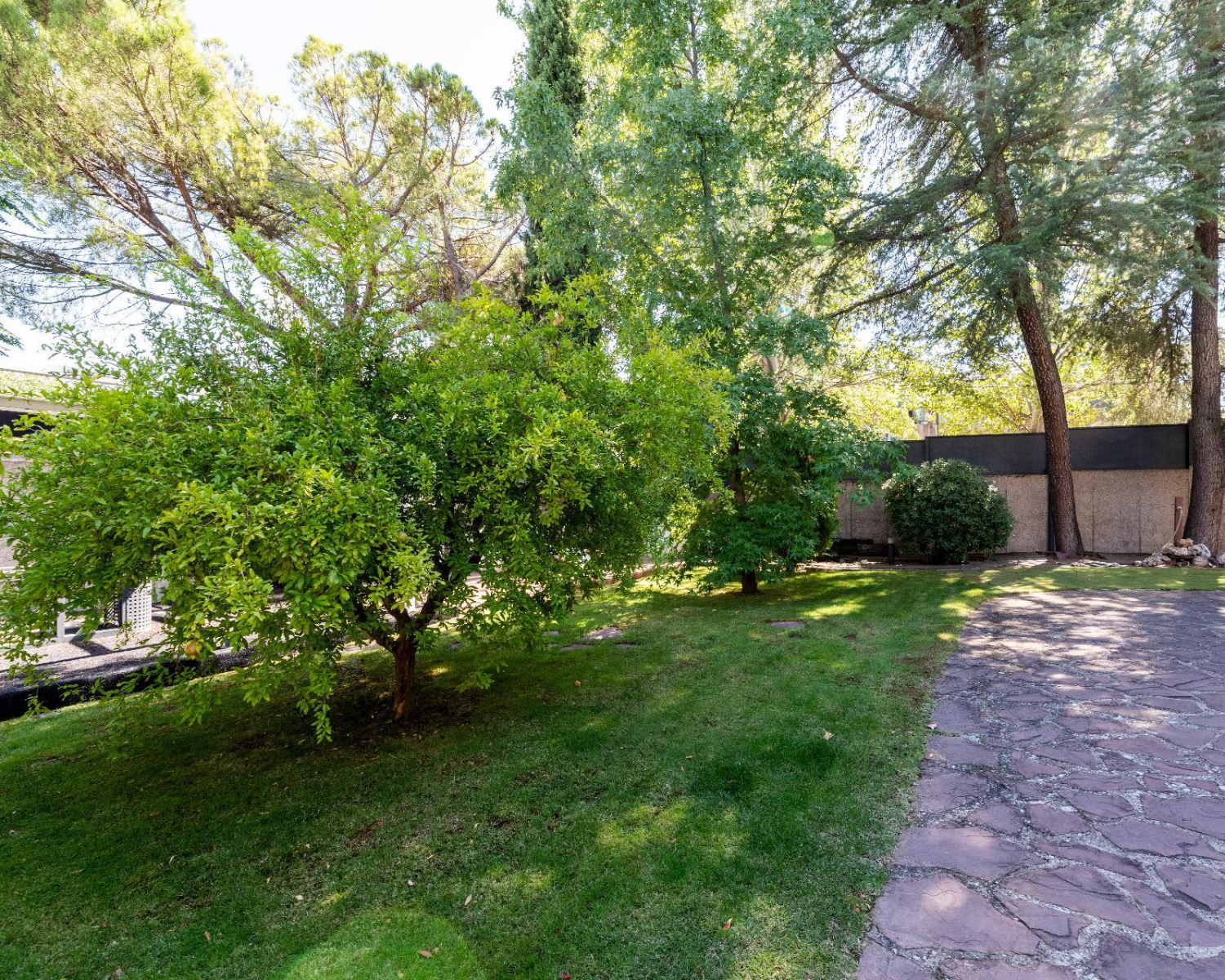 Chalet Independiente en Carretera del Plantio Jardin