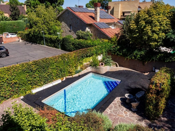 Chalet Independiente en Carretera del Plantio Piscina