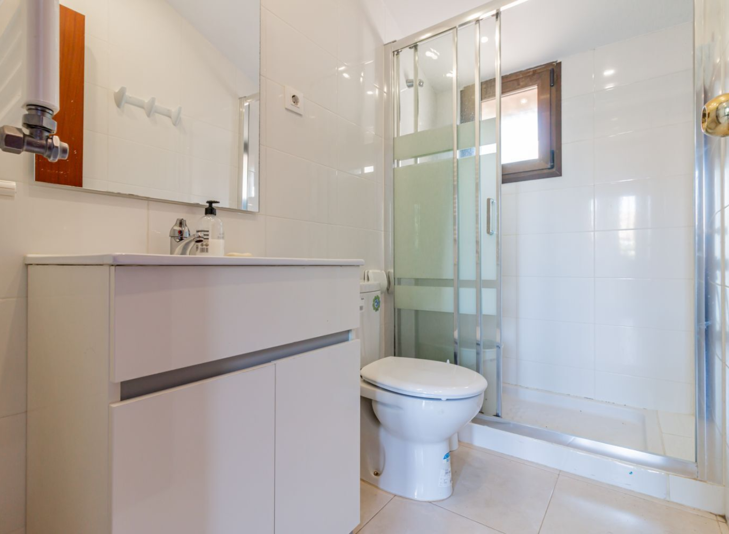 Chalet-Independiente-en-Las-Rozas-de-Madrid-Bano-08