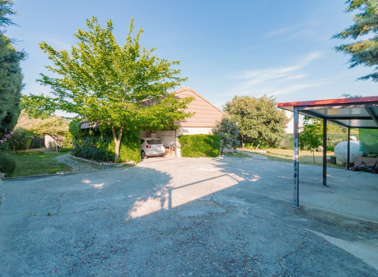 Chalet-Independiente-en-Las-Rozas-de-Madrid-Garaje-11