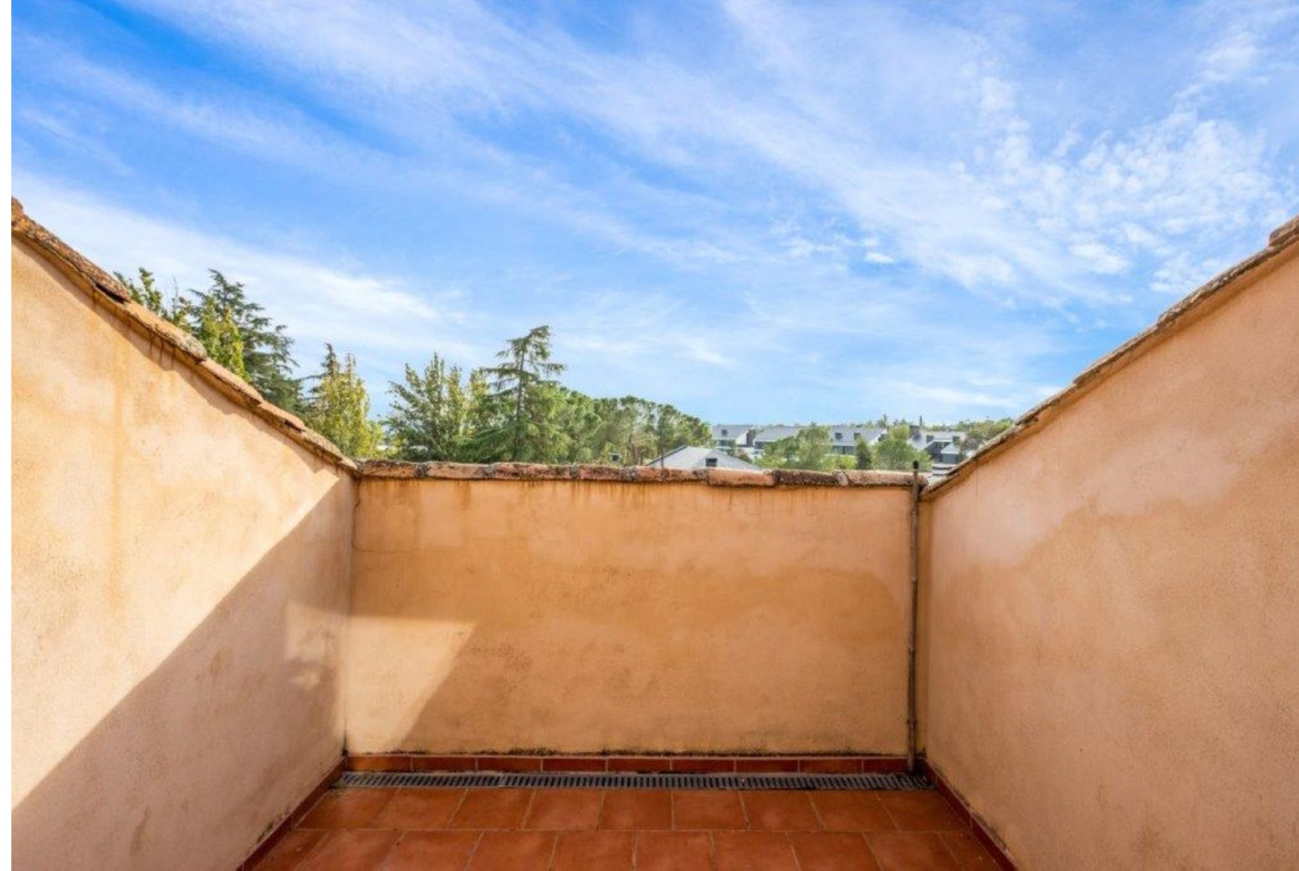 Chalet Independiente en Pozuelo de Alarcon Balcon