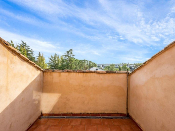 Chalet Independiente en Pozuelo de Alarcon Balcon