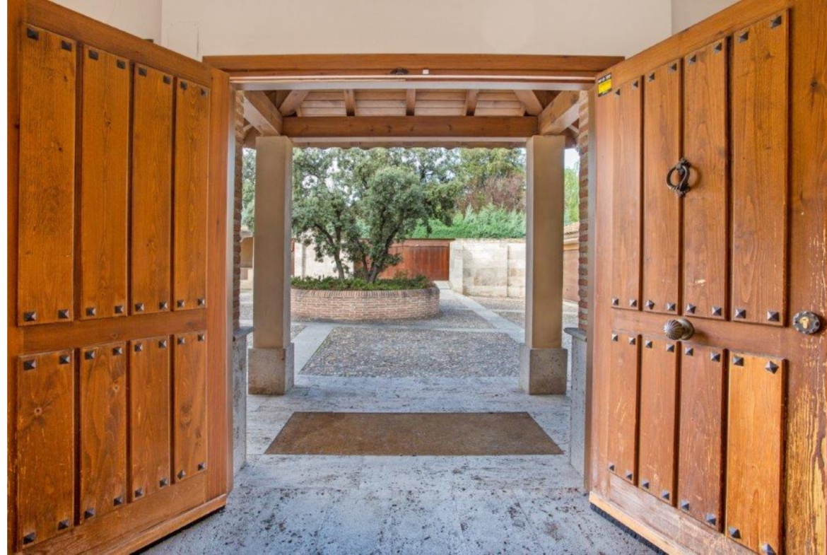 Chalet Independiente en Pozuelo de Alarcon Entrada