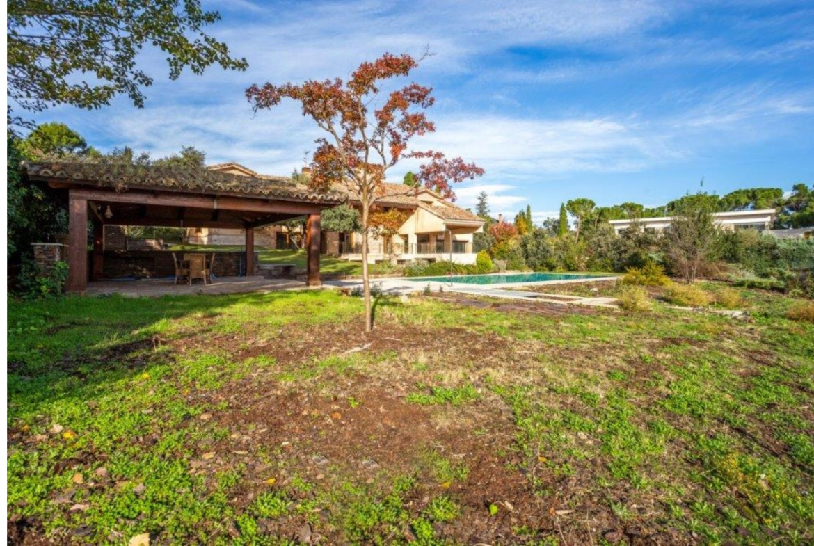 Chalet Independiente en Pozuelo de Alarcon Jardin