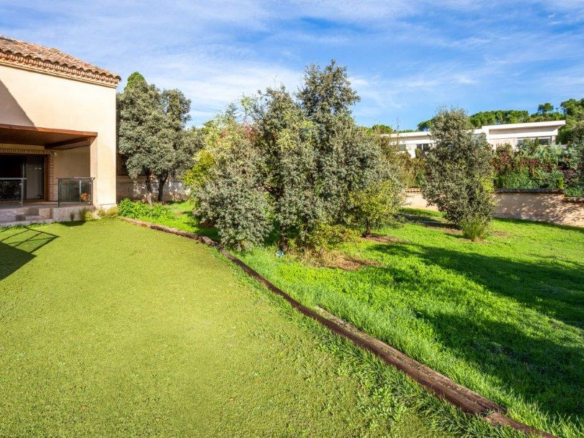 Chalet Independiente en Pozuelo de Alarcon Jardin