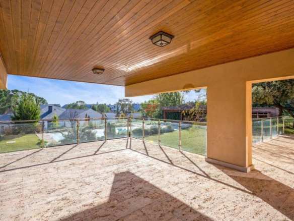 Chalet Independiente en Pozuelo de Alarcon Terraza
