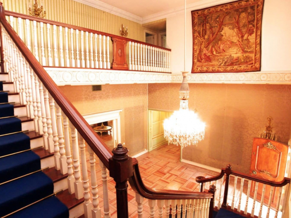 Chalet La Florida Escalera 01