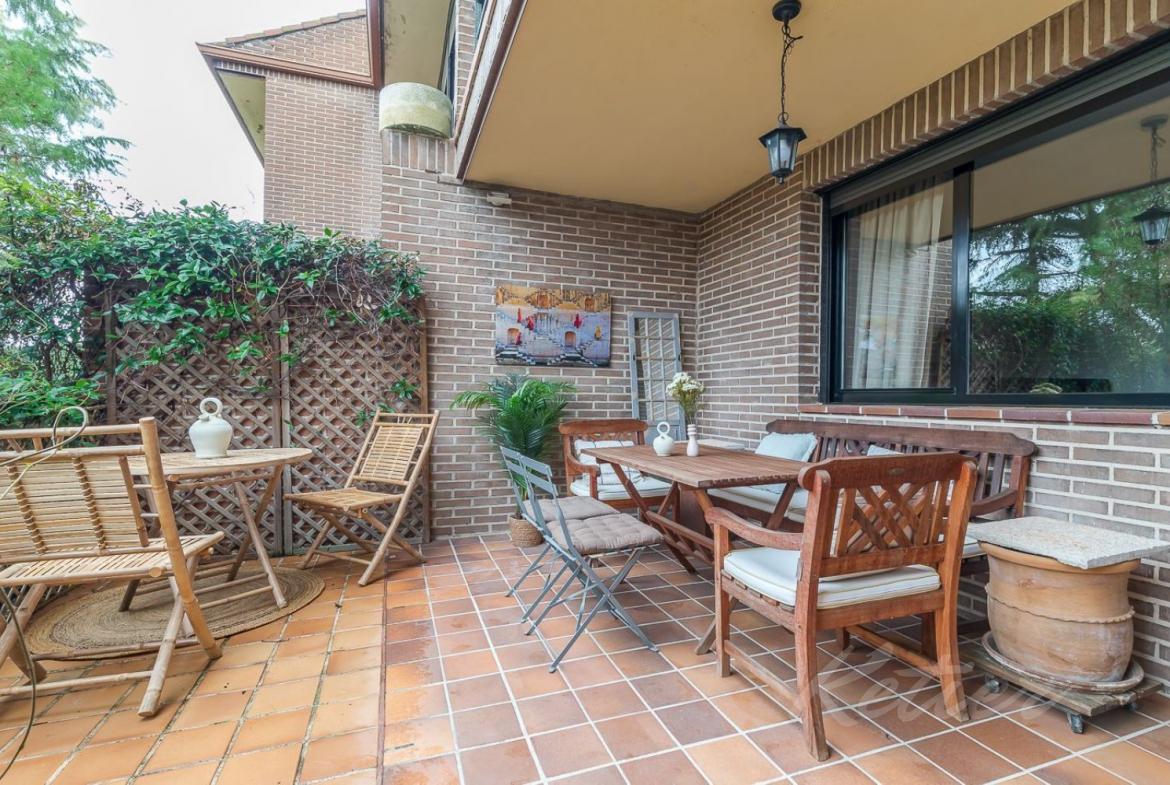 Chalet La Mazuela Porche