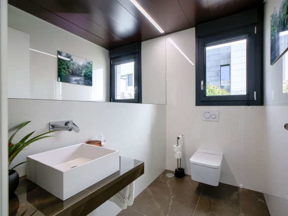 Chalet Los Satelites Aseo