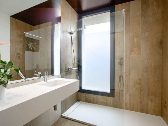 Chalet Los Satelites Dormitorio Bano