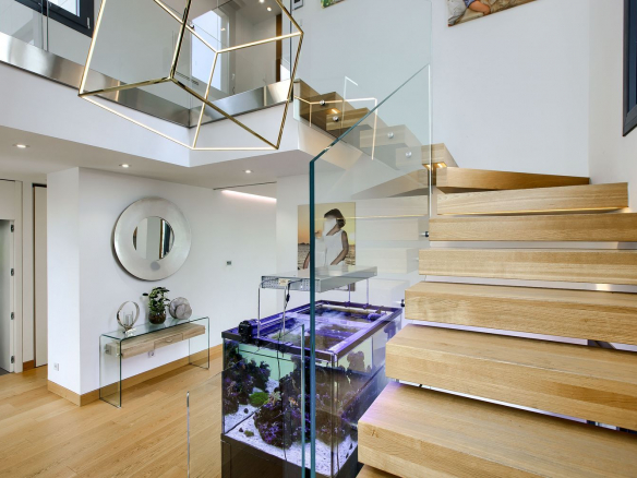 Chalet Los Satelites Escaleras