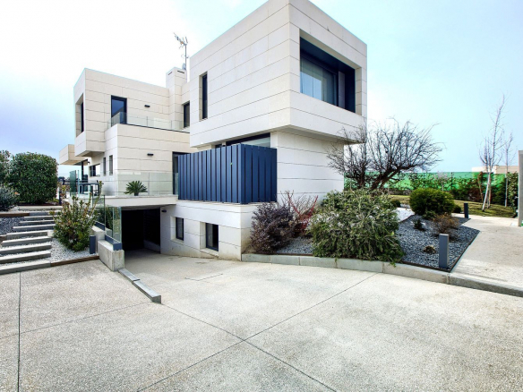 Chalet Los Satelites Jardin