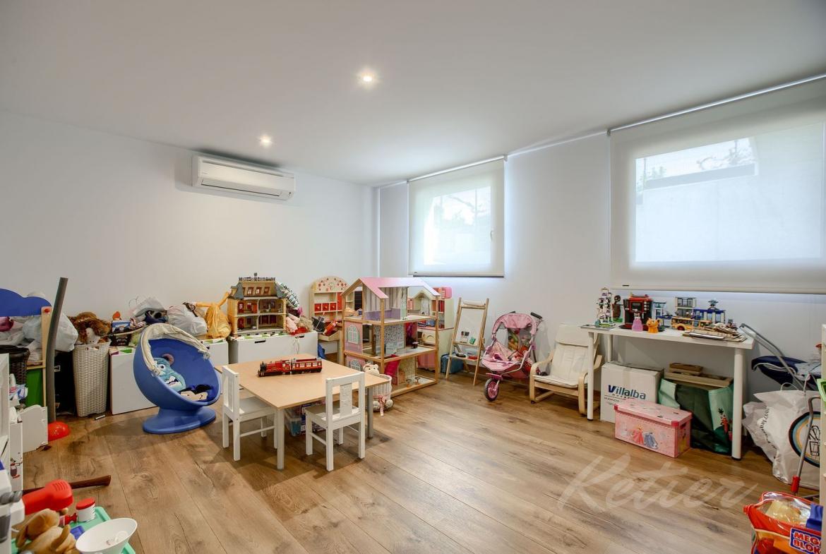 Chalet Los Satelites Sala Juegos