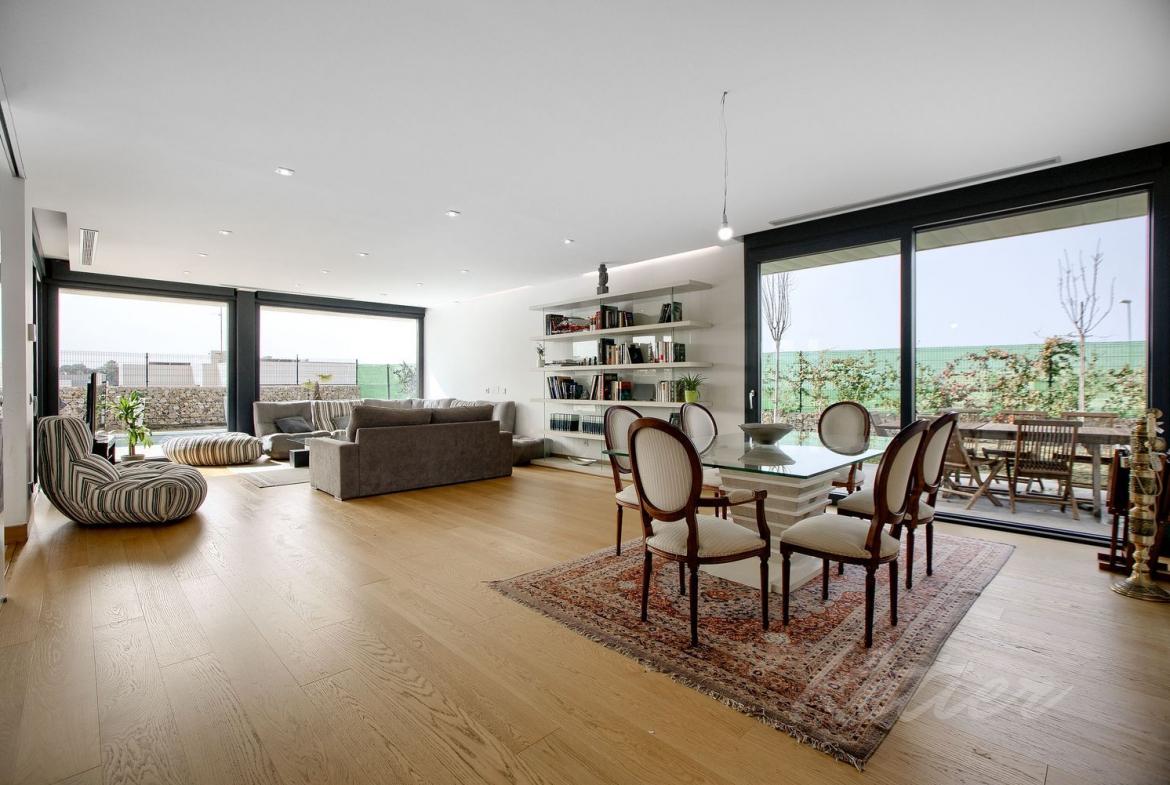 Chalet Los Satelites Salon