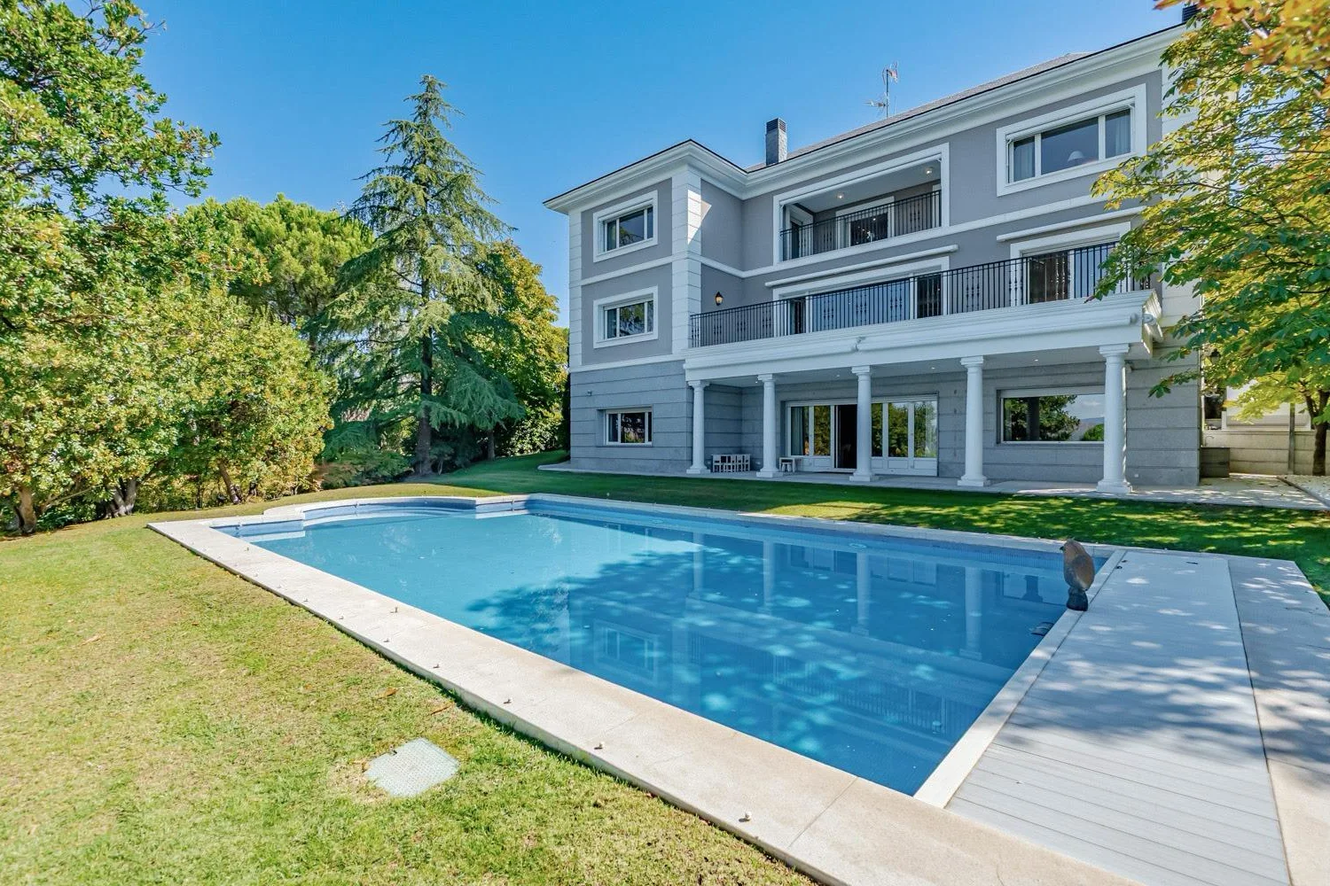 Chalet-Lujo-La-Chopera-Piscina-03