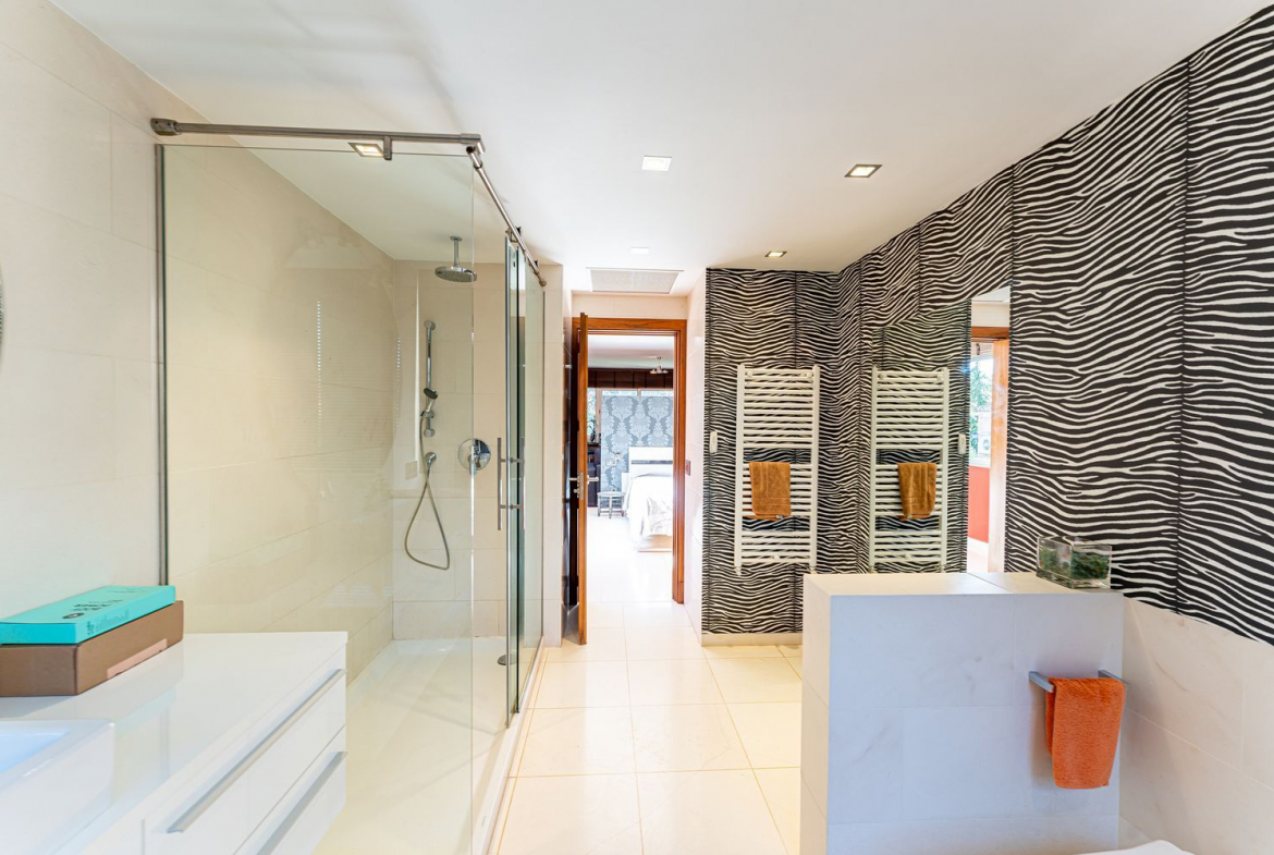 Chalet Lujo Villafranca Bano