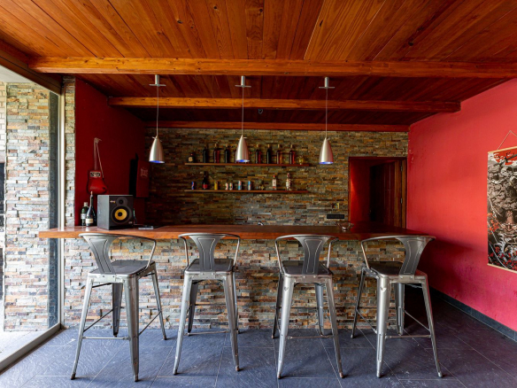 Chalet Lujo Villafranca Bar