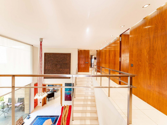 Chalet Lujo Villafranca Escaleras