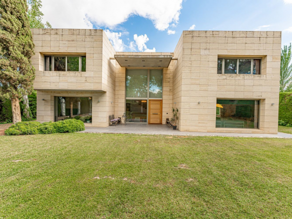 Chalet Lujo Villafranca Exterior