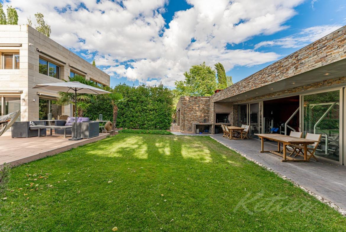 Chalet Lujo Villafranca Jardin