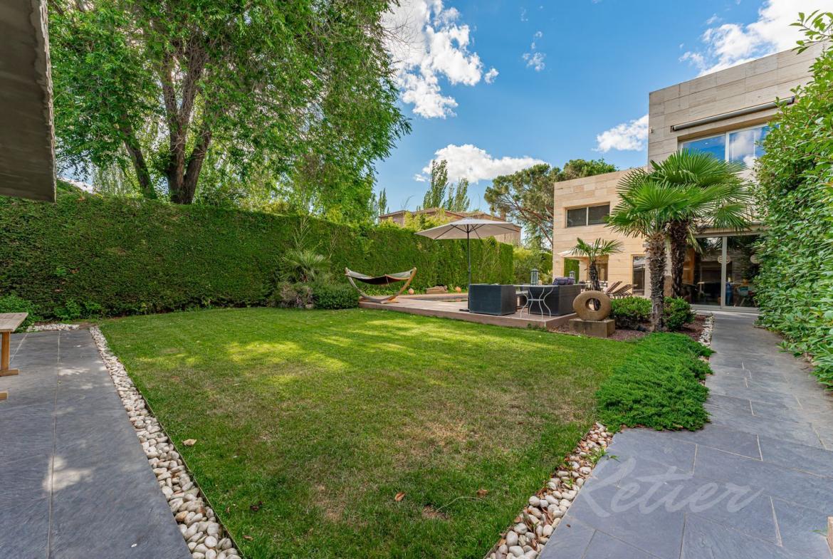 Chalet Lujo Villafranca Jardin