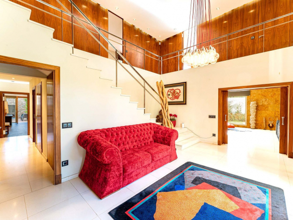 Chalet Lujo Villafranca Recibidor