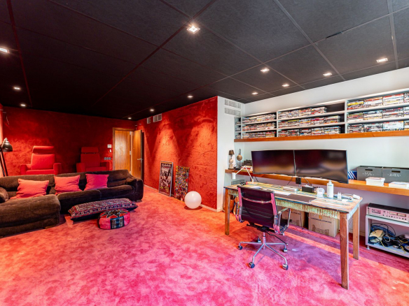Chalet Lujo Villafranca SalaCine