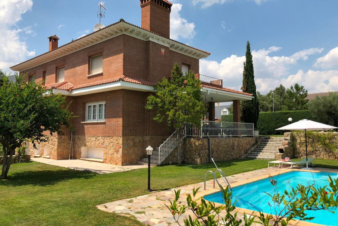 Chalet Monte Rozas Exterior 01