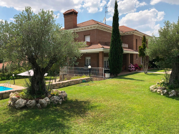 Chalet Monte Rozas Exterior 02