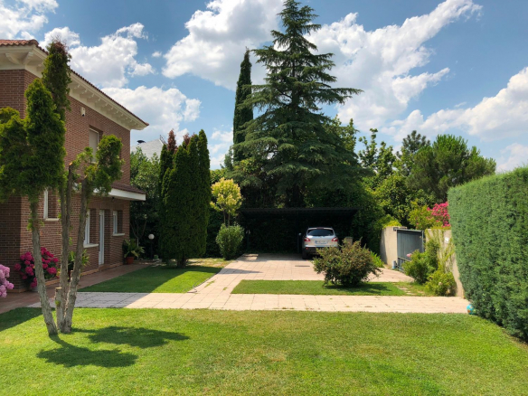 Chalet Monte Rozas Exterior 03