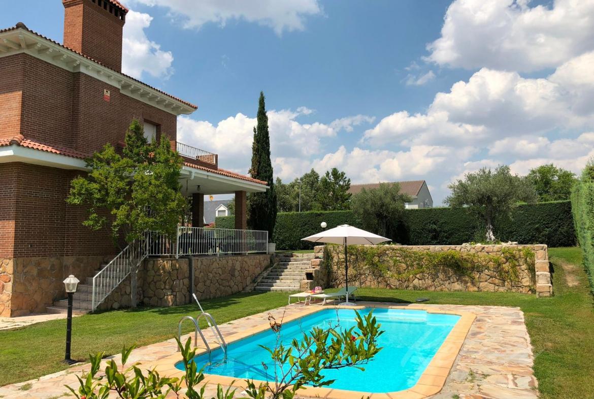 Chalet Monte Rozas Exterior 05