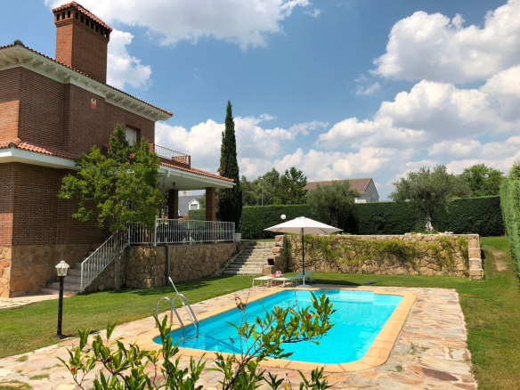 Chalet Monte Rozas Exterior 05