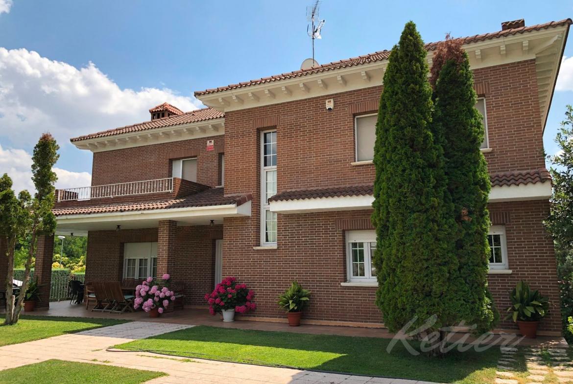 Chalet Monte Rozas Exterior 07