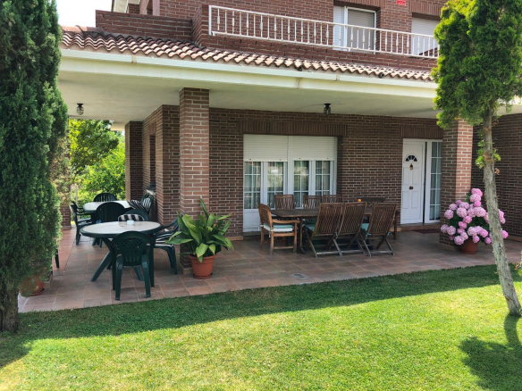 Chalet Monte Rozas Exterior 09