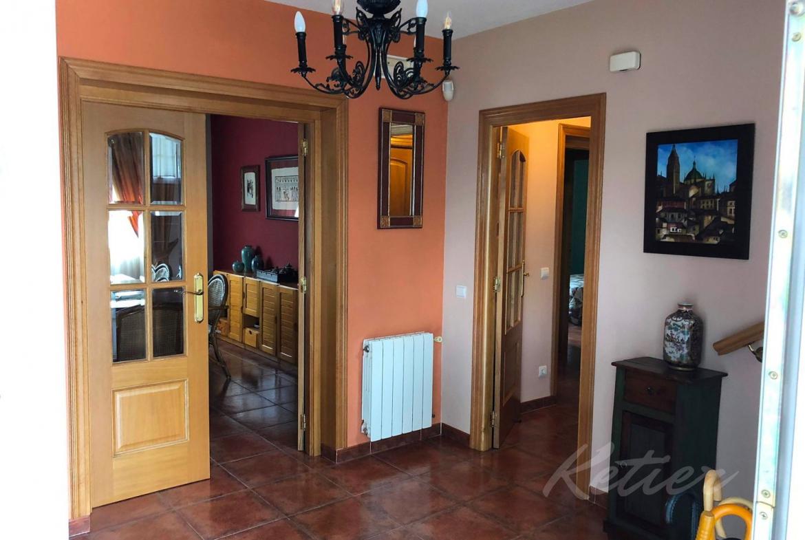 Chalet Monte Rozas Pasillo 03