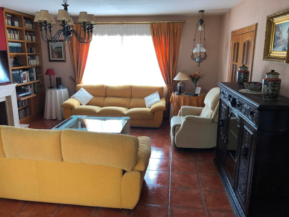 Chalet Monte Rozas Salon 01