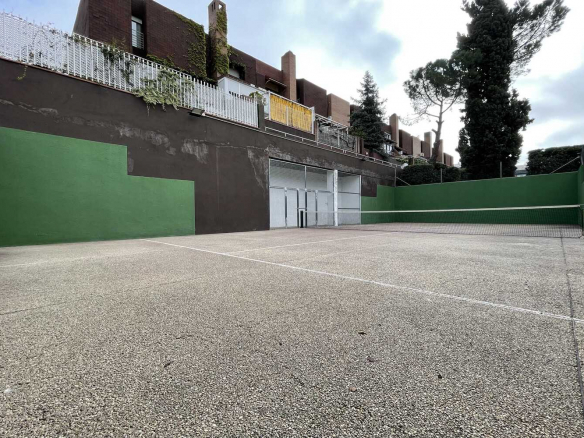 Chalet Pareado El Burgo Pista Tenis Urbanizacion