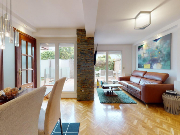Chalet Pareado El Burgo Salon