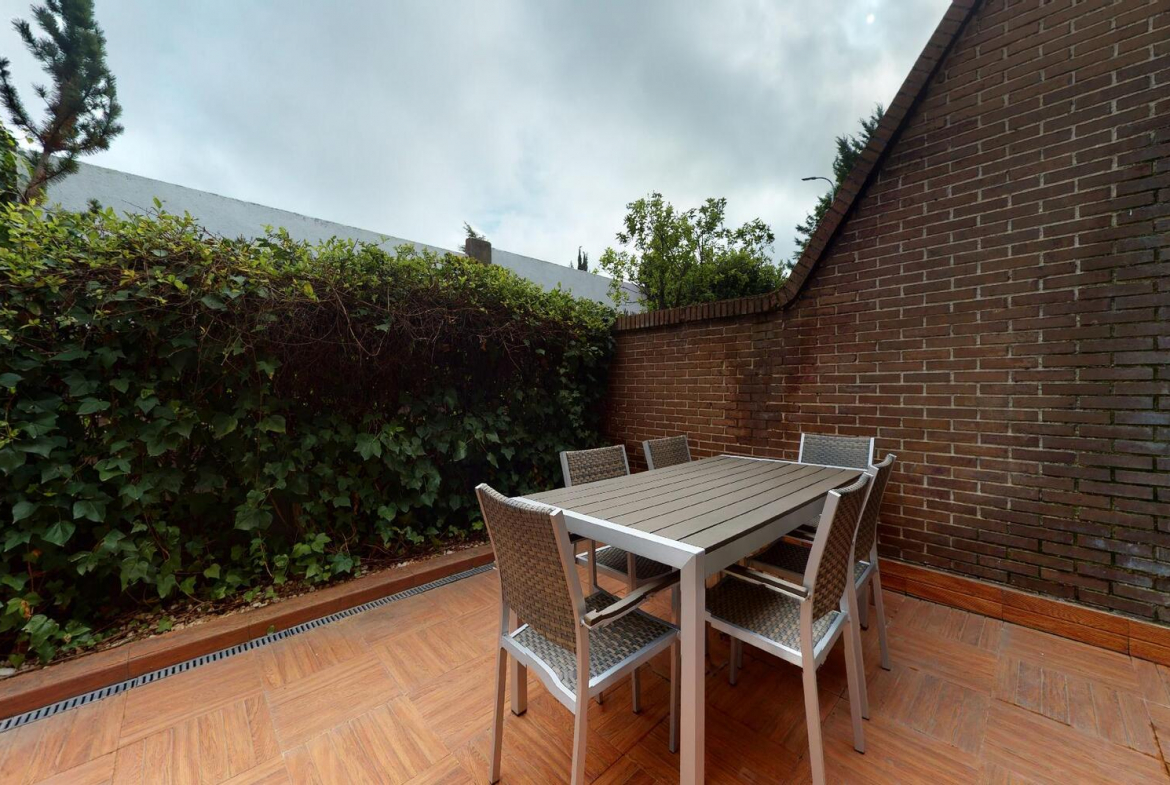 Chalet Pareado El Burgo Terraza