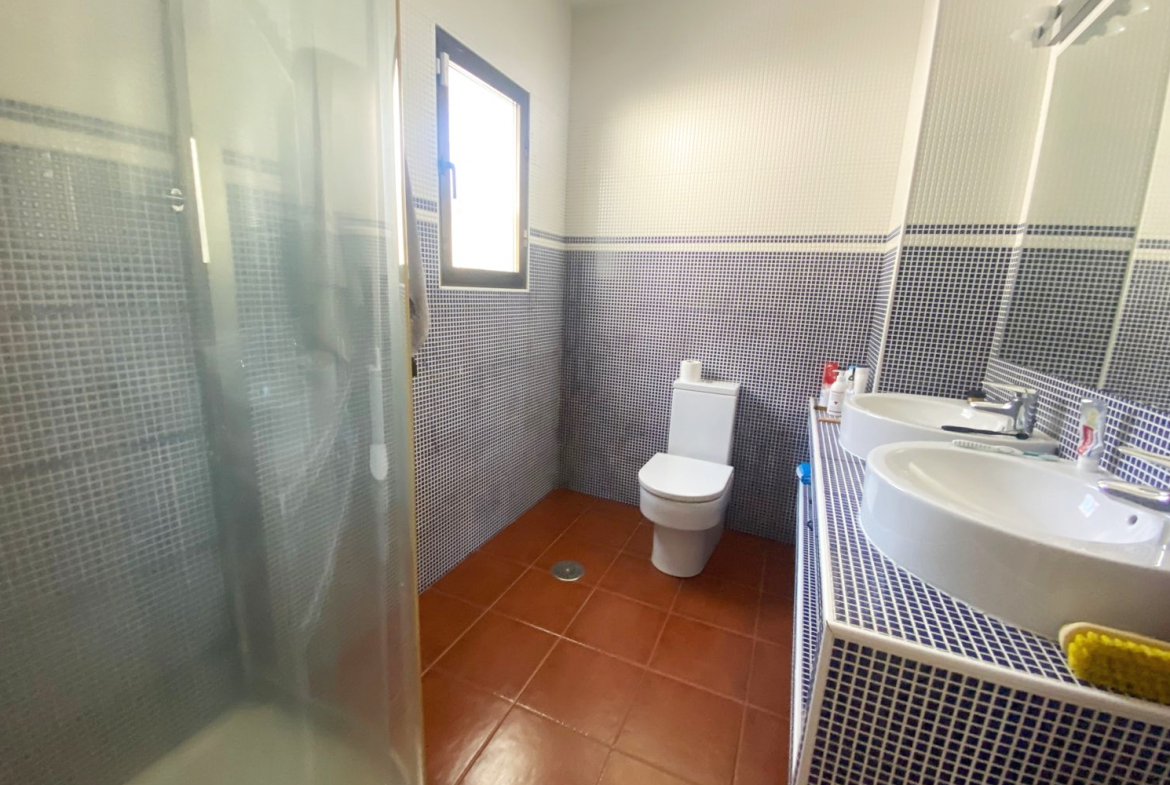 Chalet Pareado Molino de la Hoz Bano