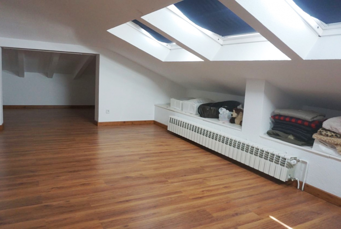 Chalet Pareado Molino de la Hoz Buhardilla