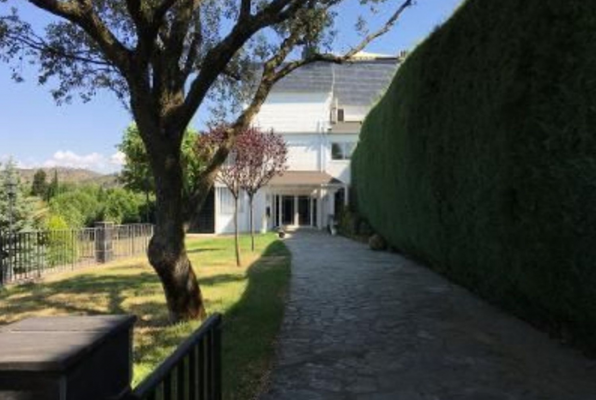 Chalet Pareado Molino de la Hoz Jardin