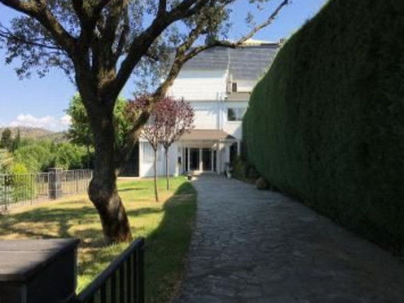 Chalet Pareado Molino de la Hoz Jardin