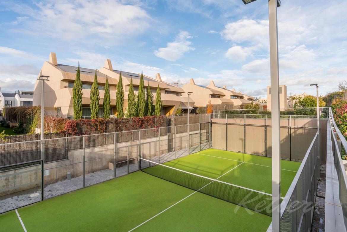 Chalet Pareado en Boadilla del Monte Cancha Tenis