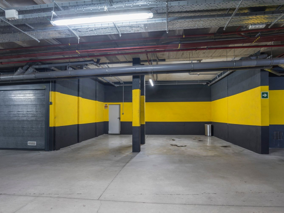 Chalet Pareado en Boadilla del Monte Garage