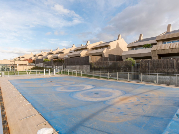 Chalet Pareado en Boadilla del Monte Piscina